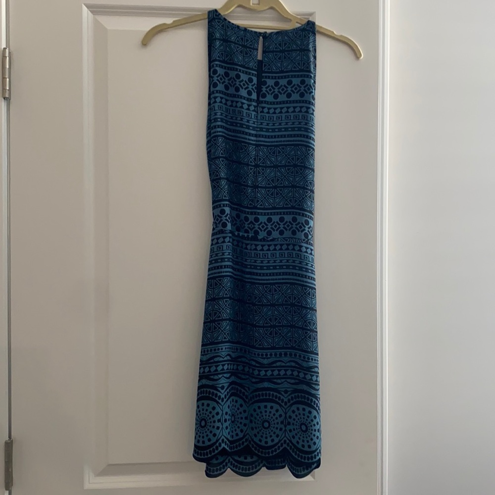Loft 0P scalloped hem dress.